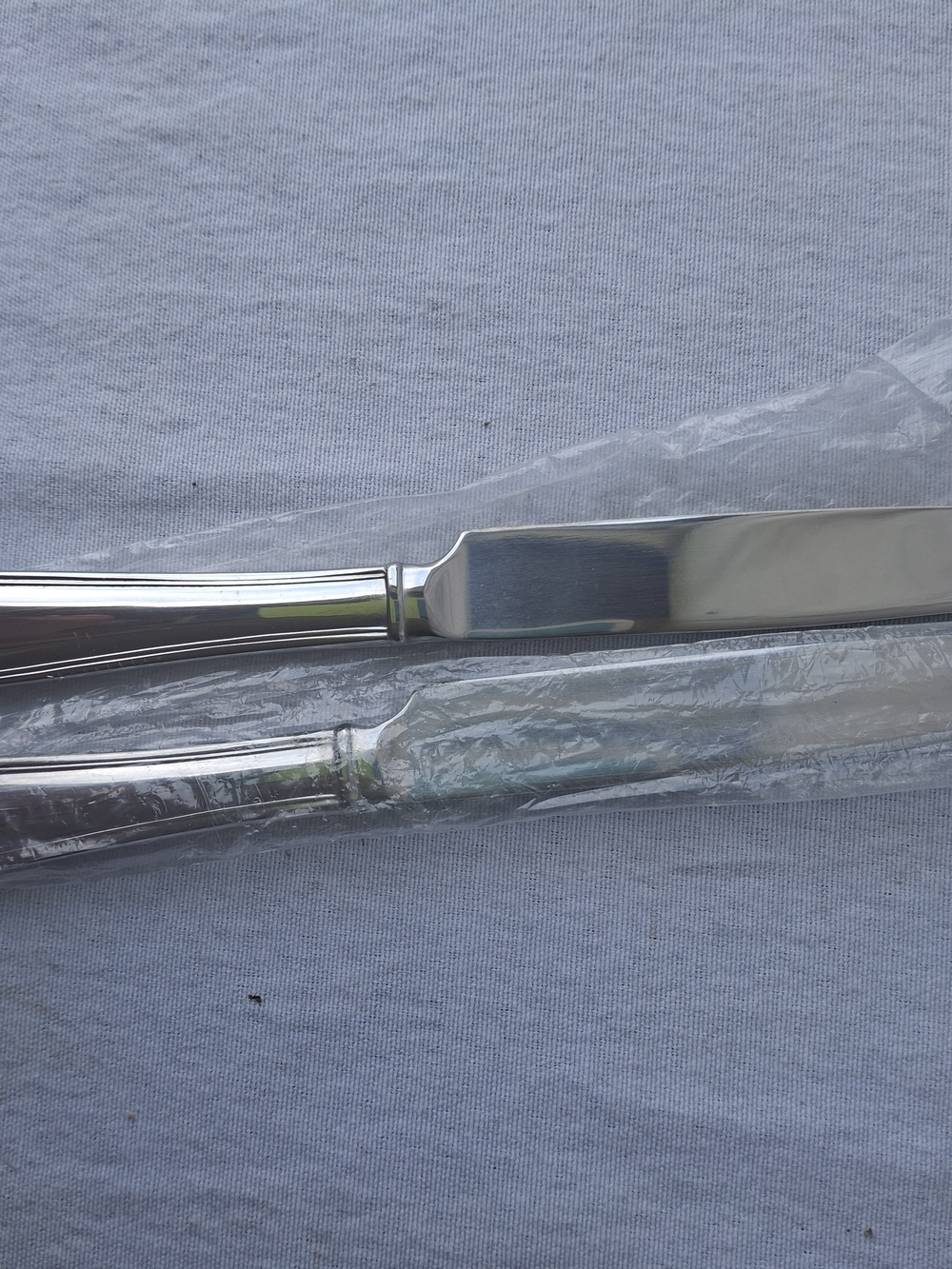 Reed & Barton Stainless Steel Dinner Knives - Silver